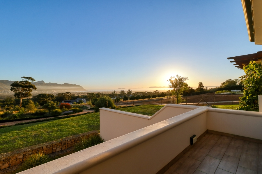 5 Bedroom Property for Sale in Somerset West Rural Western Cape